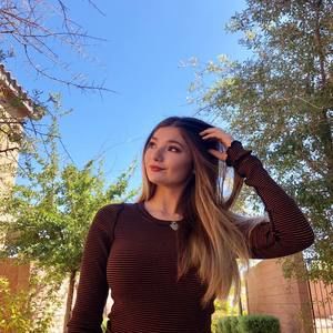 Meet your Posher, Jade